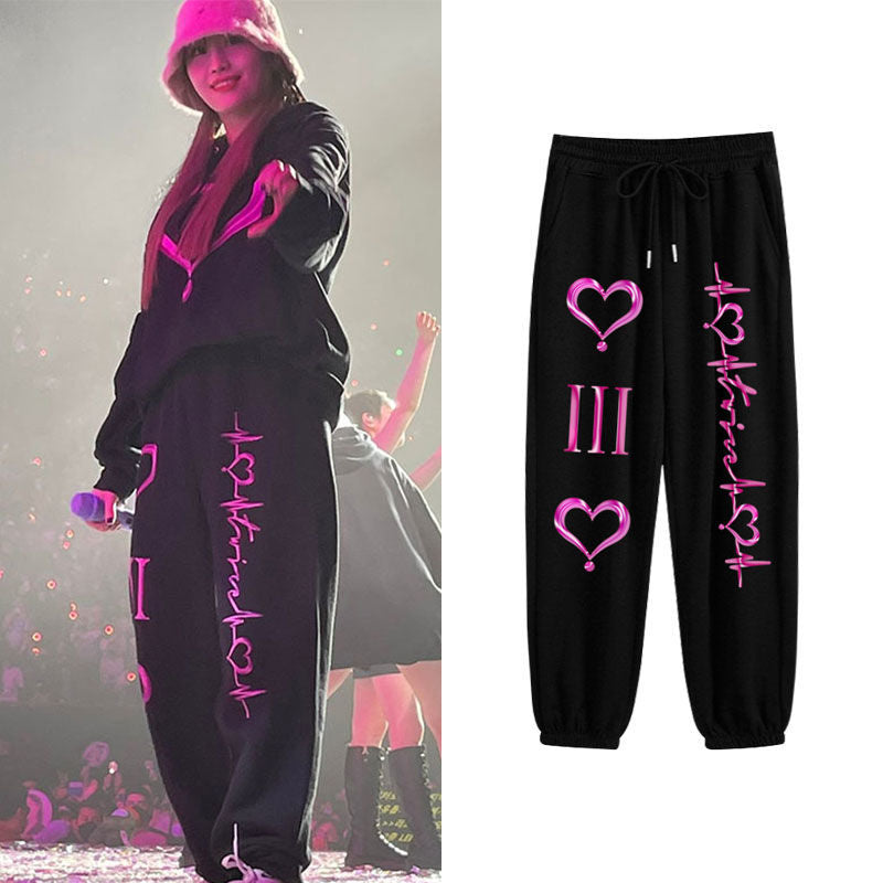 ENSEMBLE SWEAT À CAPUCHE ET PANTALON TWICE 4ÈME TOURNÉE MONDIALE III