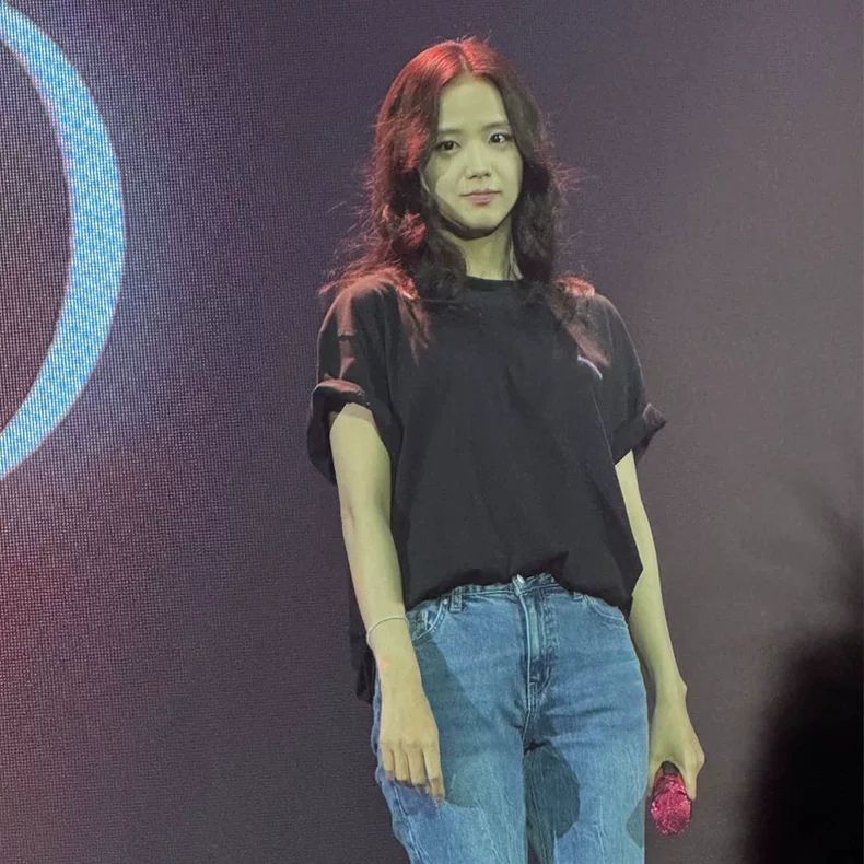 T-SHIRTS JISOO (BLACKPINK) AMORTI 100% COTON