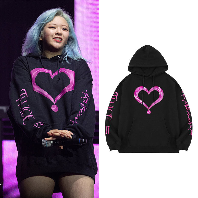 SWEAT À CAPUCHE TWICE 4TH WORLD TOUR III