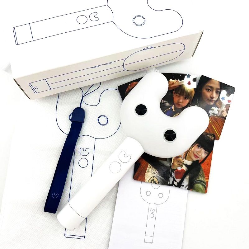 LIGHTSTICK NEWJEANS NJZ BLUETOOTH AVEC PHOTOCARDS