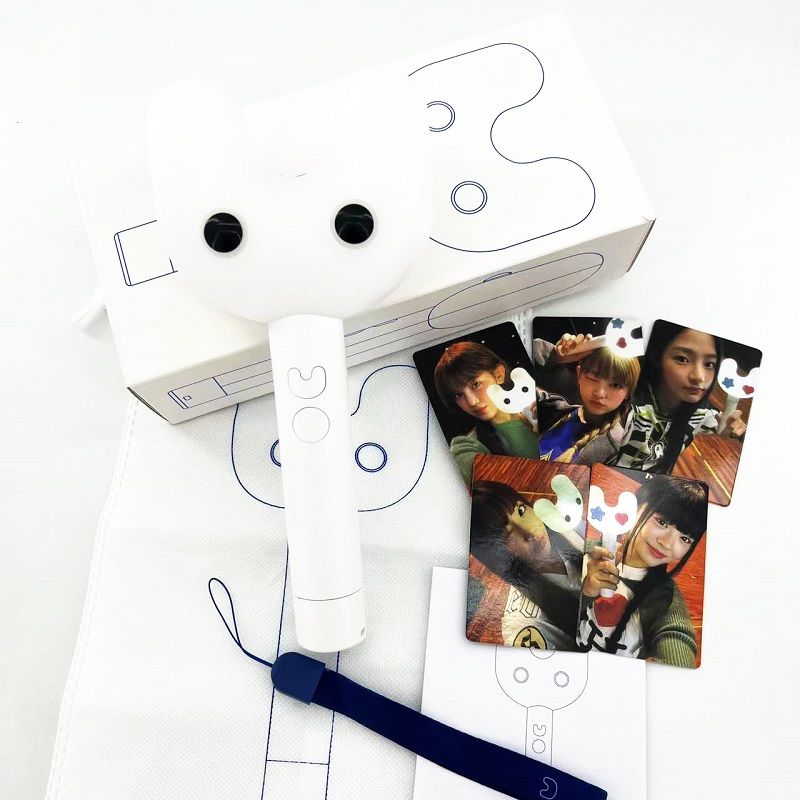 LIGHTSTICK NEWJEANS NJZ BLUETOOTH AVEC PHOTOCARDS