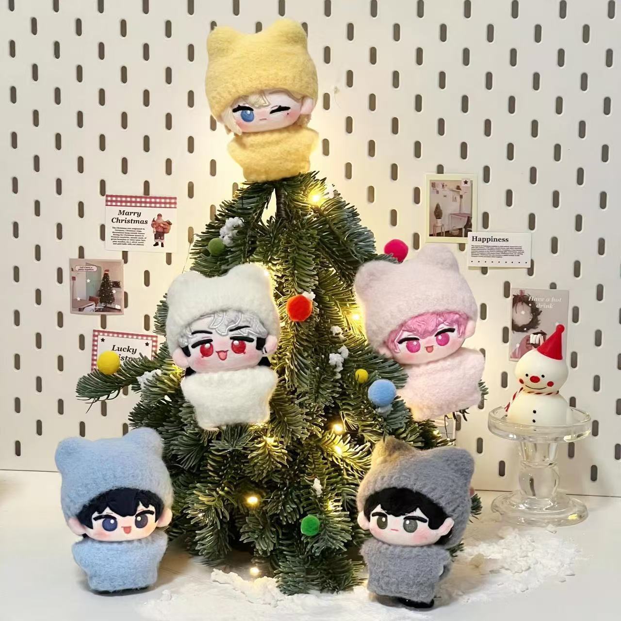 PELUCHES MINI-POUPÉES PLAVE