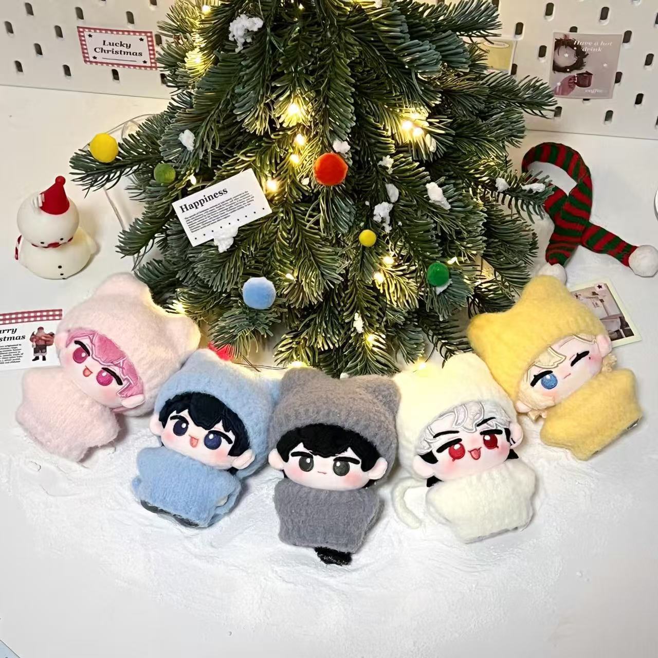 PELUCHES MINI-POUPÉES PLAVE