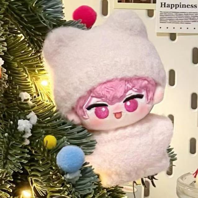 PELUCHES MINI-POUPÉES PLAVE