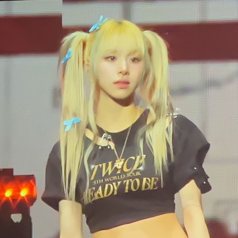 TWICE READY TO BE HAUTS COURTS/T-SHIRTS 100% COTON