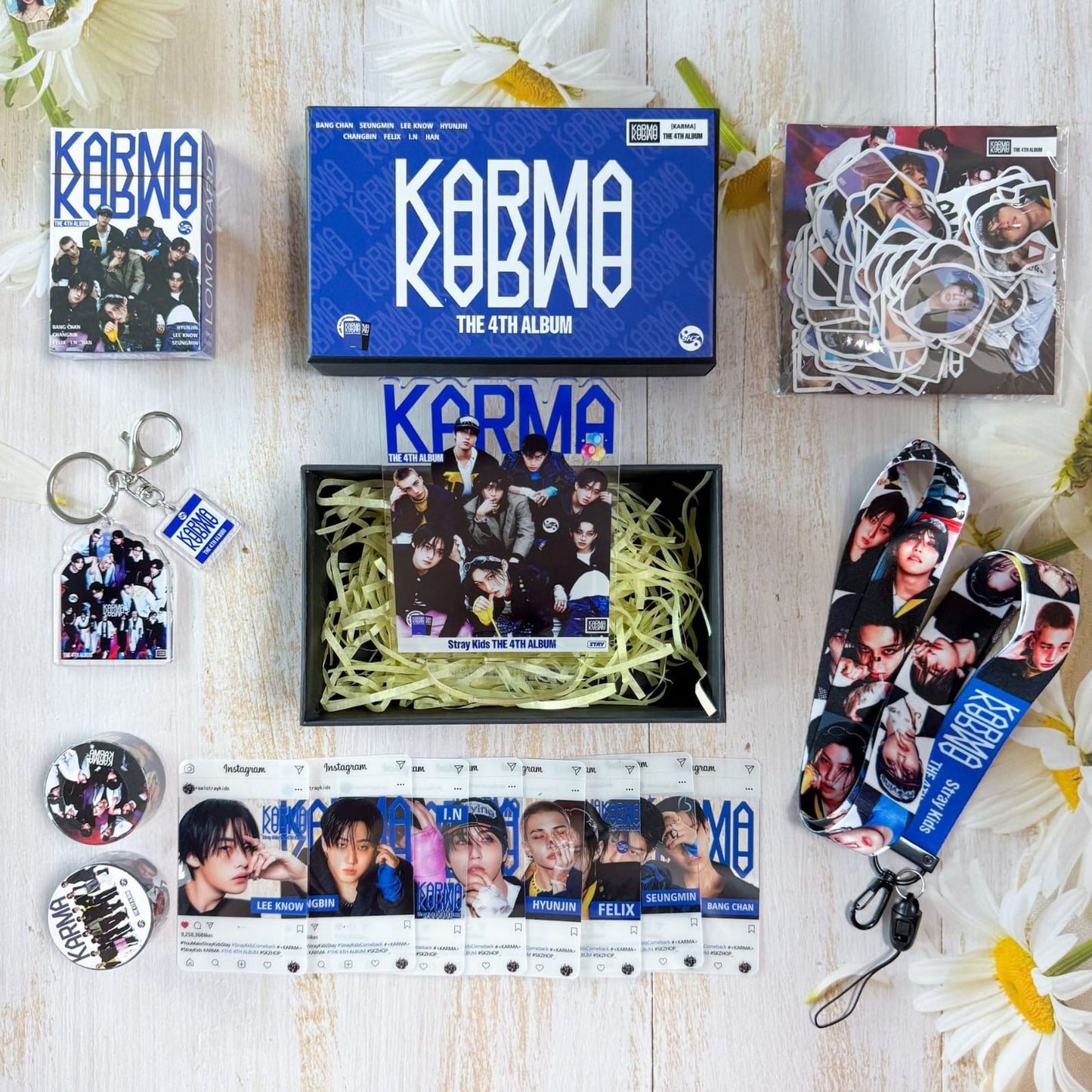 STRAY KIDS KARMA COFFRET CADEAU