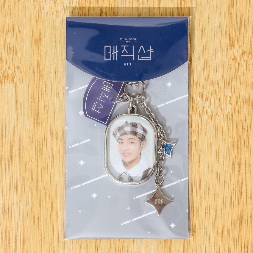 BTS  KEYCHAIN